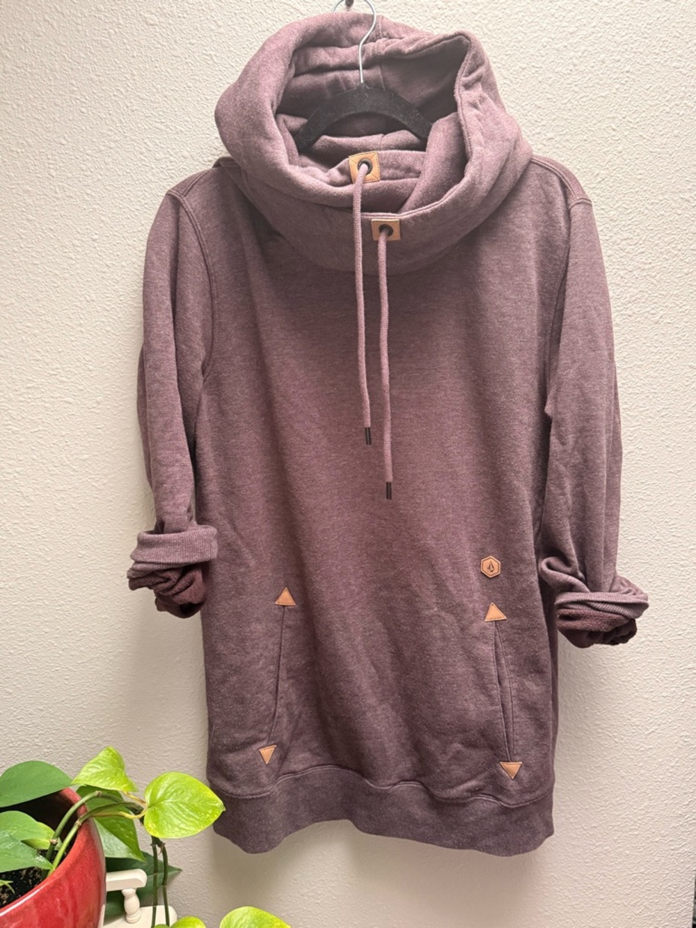 Volcom Mauve Cowl Neck Snowboarding Hoodie